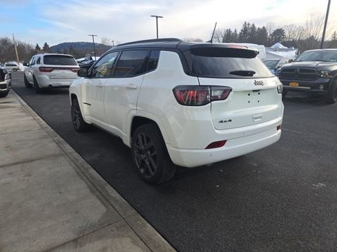 Certified 2025 Jeep Compass Limited w/ High Altitude Package image 4