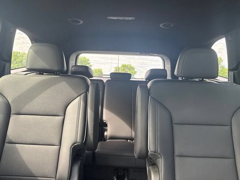 Used 2026 Buick Enclave Preferred AWD/4WD image 18