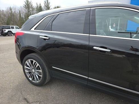 Used 2017 Cadillac XT5 Premium Luxury image 14