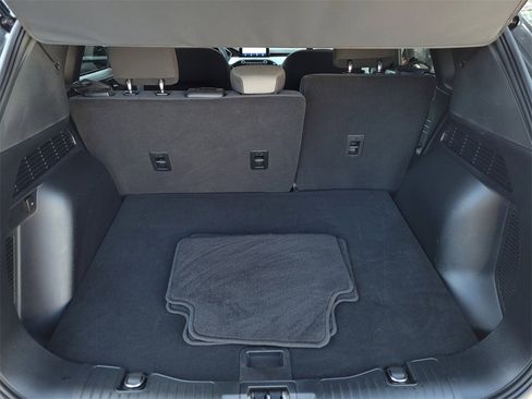 Used 2022 Ford Escape SE image 24