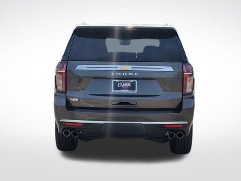 Used 2021 Chevrolet Tahoe High Country w/ Premium Package image 14