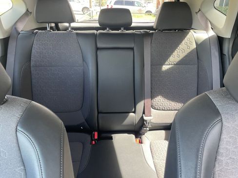 Used 2025 Kia Seltos S image 38