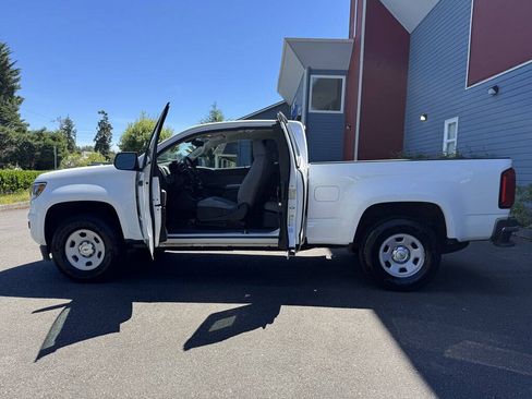 Used 2015 Chevrolet Colorado W/T w/ WT Convenience Package RWD image 8