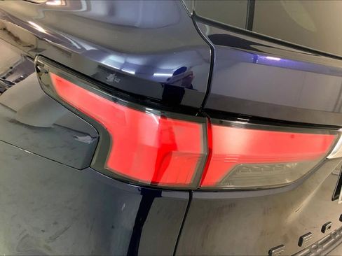 Used 2024 Toyota Sequoia Limited image 28