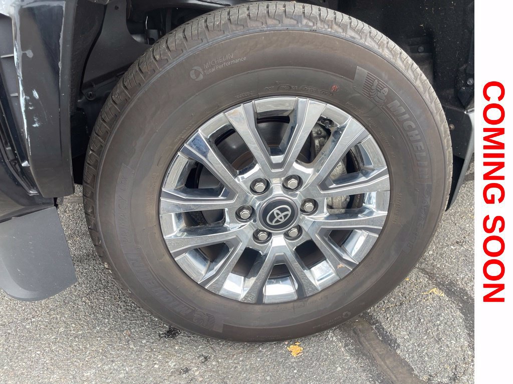 Used 2024 Toyota Tacoma Limited w/ Limited Package (LT) AWD/4WD image 4