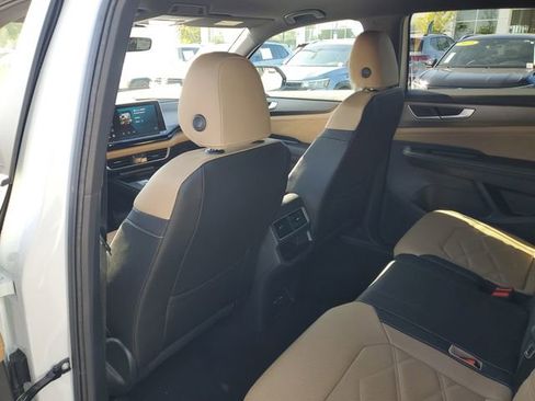 New 2026 Volkswagen Atlas Cross Sport SE FWD image 9