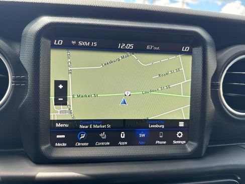 Used 2021 Jeep Wrangler Unlimited Sahara image 25