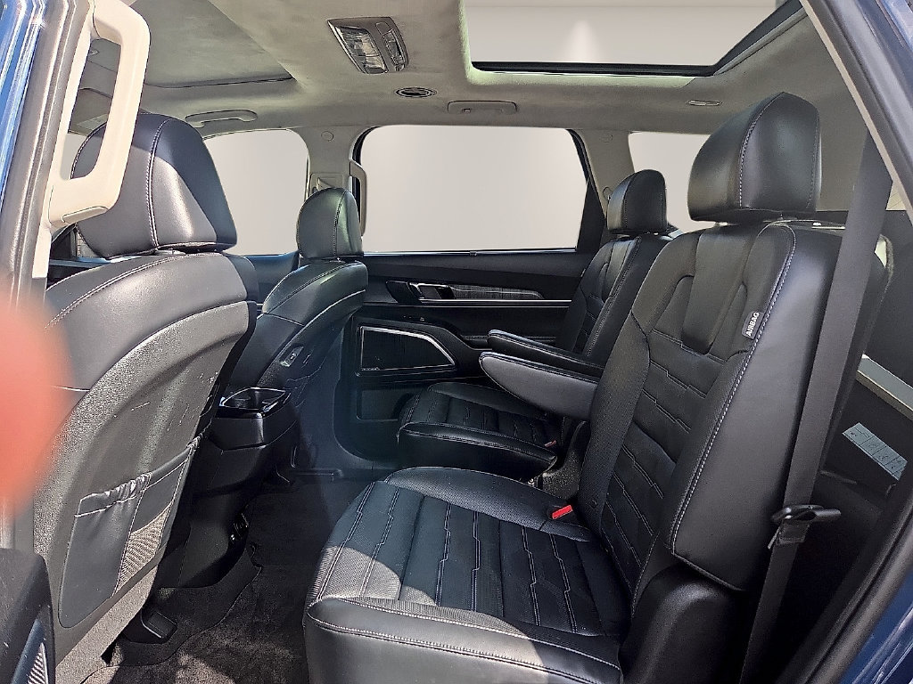 Used 2024 Kia Telluride SX Prestige AWD/4WD image 12