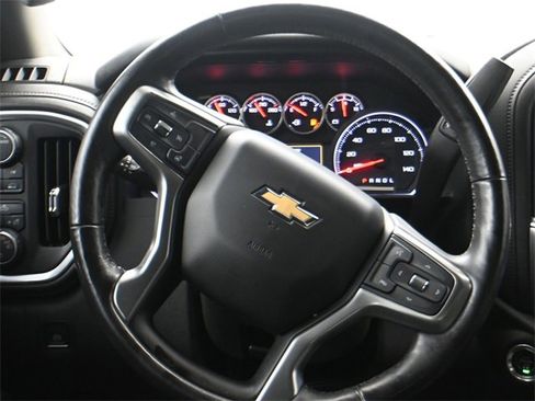 Used 2020 Chevrolet Silverado 1500 LT w/ Convenience Package image 15