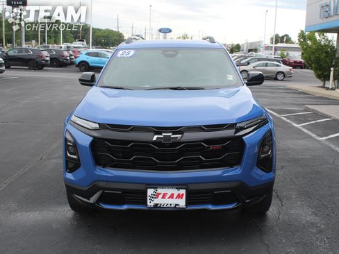 Certified 2025 Chevrolet Equinox RS AWD/4WD image 9