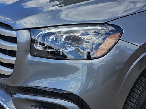 New 2026 Mercedes-Benz GLS 450 4MATIC image 7