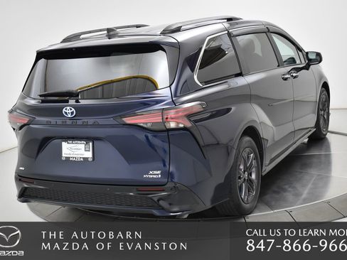 Used 2024 Toyota Sienna XSE AWD/4WD image 20