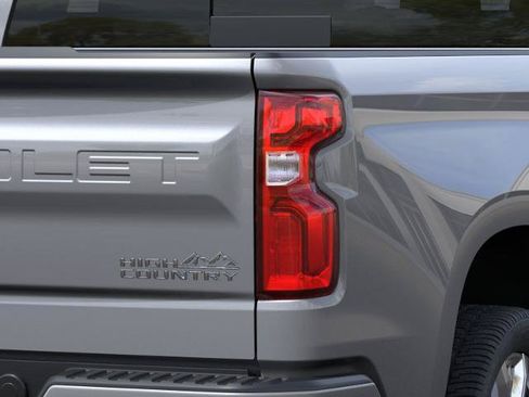 New 2026 Chevrolet Silverado 1500 High Country w/ High Country Premium Package AWD/4WD image 35