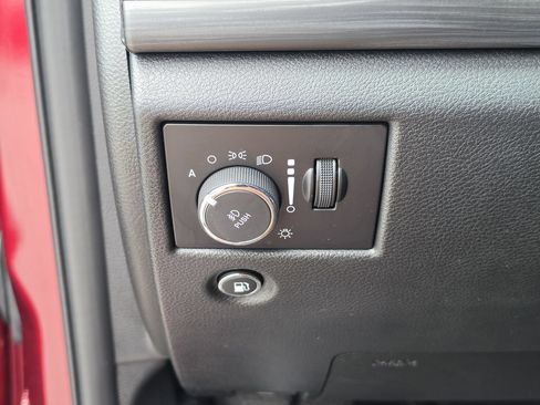 Used 2022 Jeep Grand Cherokee Laredo X RWD image 27
