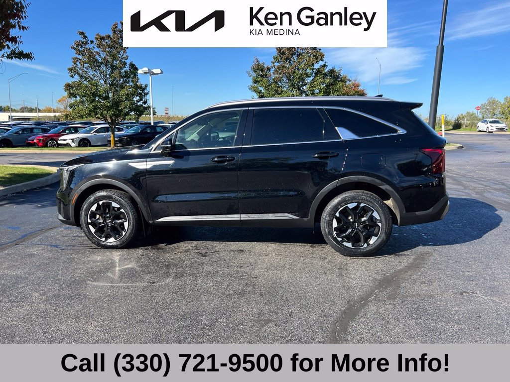 Certified 2024 Kia Sorento S w/ Panoramic Sunroof Package AWD/4WD image 16