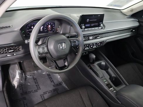 Used 2023 Honda Accord EX image 7