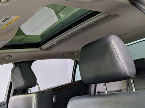 Used 2014 Mercedes-Benz E 350 4MATIC Sedan image 26