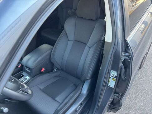 Certified 2024 Subaru Ascent Premium w/ Convenience Package image 2