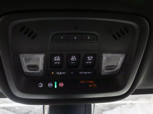 Used 2023 Chevrolet Traverse RS w/ LPO, Floor Liner Package AWD/4WD image 33