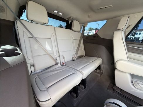 Used 2021 GMC Yukon Denali w/ Denali Premium Package AWD/4WD image 36