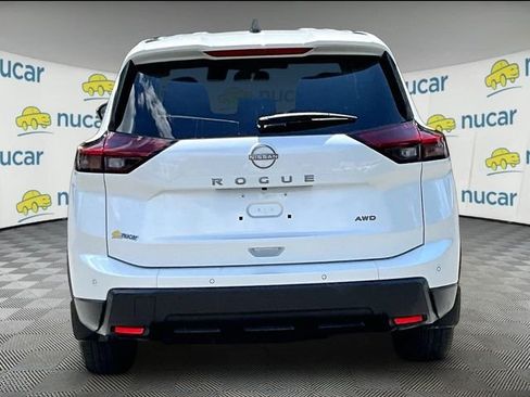 Used 2025 Nissan Rogue S AWD/4WD image 4