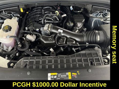 Used 2024 Jeep Grand Cherokee Limited w/ Luxury Tech Group II image 7