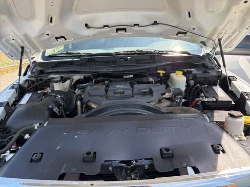 Used 2015 RAM 5500 Tradesman w/ Ambulance Prep Group RWD image 37
