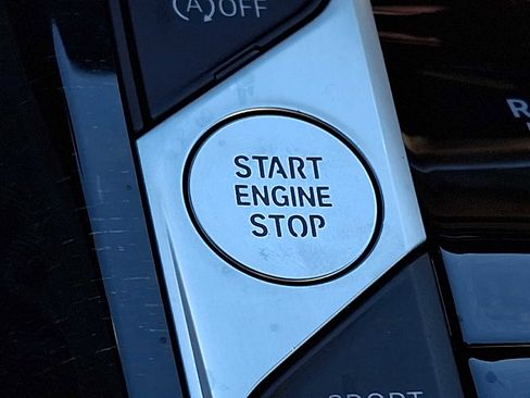 Used 2023 BMW 330i xDrive 330i xDrive w/ Driving Assistance Package image 28