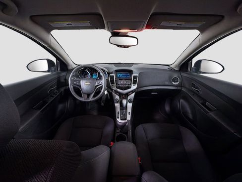 Used 2016 Chevrolet Cruze LT FWD image 9