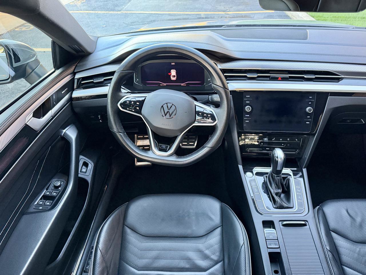 Used 2023 Volkswagen Arteon SEL Premium AWD/4WD image 27