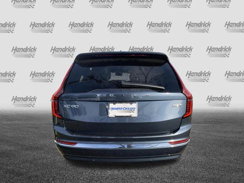 Certified 2025 Volvo XC90 B6 Plus image 9