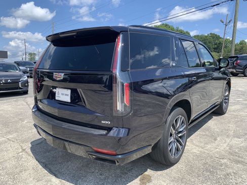 Used 2021 Cadillac Escalade Sport Platinum image 5