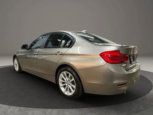 Used 2016 BMW 320i xDrive Sedan AWD/4WD image 9
