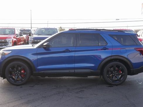 Used 2022 Ford Explorer ST w/ Equipment Group 401A image 8