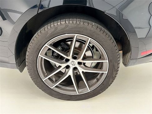 Used 2023 Porsche Macan image 25