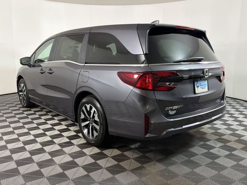 New 2026 Honda Odyssey EX-L image 2