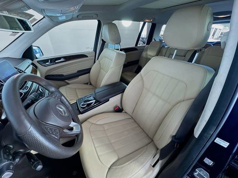 Used 2018 Mercedes-Benz GLS 450 4MATIC image 21