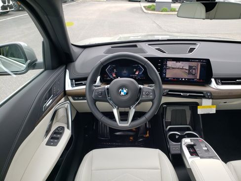New 2026 BMW X1 xDrive28i w/ Technology Package AWD/4WD image 16