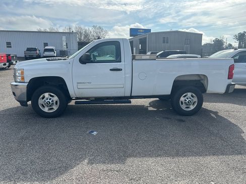 Used 2013 Chevrolet Silverado 2500 LT w/ Interior Plus Package image 3