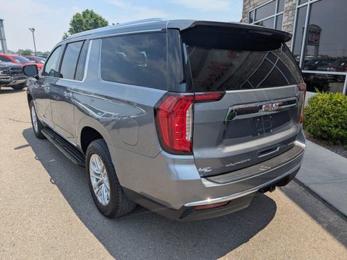 Used 2021 GMC Yukon XL SLT AWD/4WD image 3