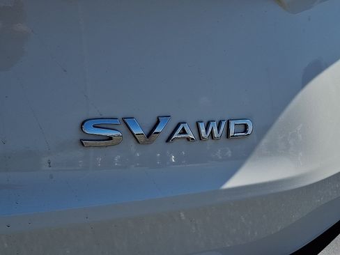 Used 2023 Nissan Rogue SV AWD/4WD image 32