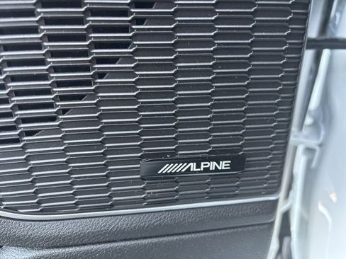 Used 2022 Jeep Grand Cherokee Limited image 26