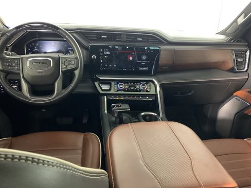 Used 2023 GMC Sierra 1500 Denali Ultimate AWD/4WD image 32