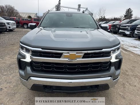 Used 2025 Chevrolet Silverado 1500 LT AWD/4WD image 9