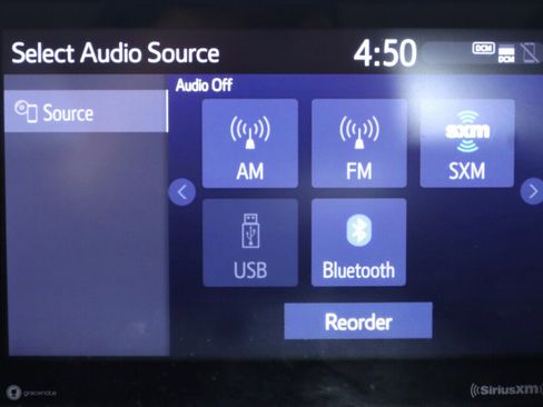 Used 2021 Toyota Corolla LE image 18