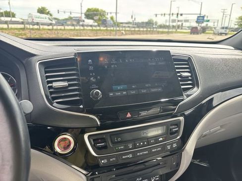 Used 2022 Honda Pilot Touring image 31