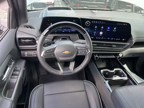 New 2026 Chevrolet Silverado EV LT image 27