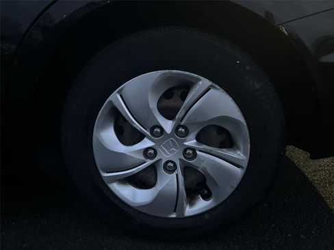 Used 2015 Honda Civic LX image 9