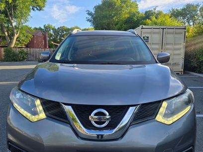 Used 2016 Nissan Rogue SV w/ SV Family Package