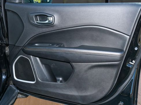 Used 2020 Jeep Compass Latitude w/ Popular Equipment Group image 9